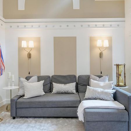 Victoria'S Parliamentary Suite With Private Rooftop Patio & Harbour View Екстериор снимка