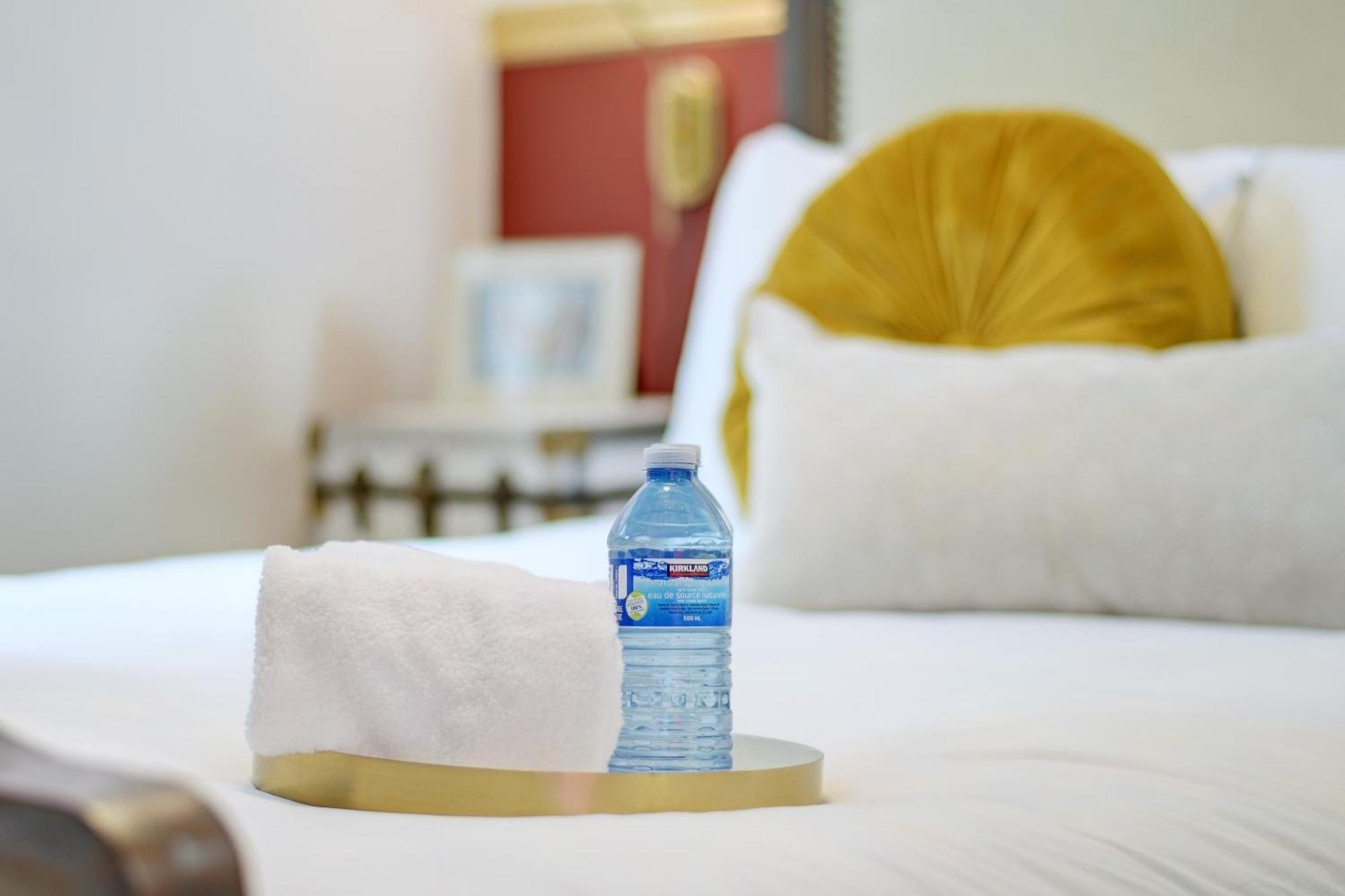 Victoria'S Parliamentary Suite With Private Rooftop Patio & Harbour View Екстериор снимка